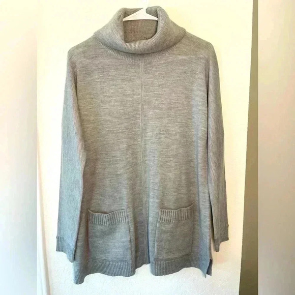 TALBOTS Gray Merino Wool Sweater Turtleneck Pockets Dolman Black Label Small NWT - Picture 1 of 9